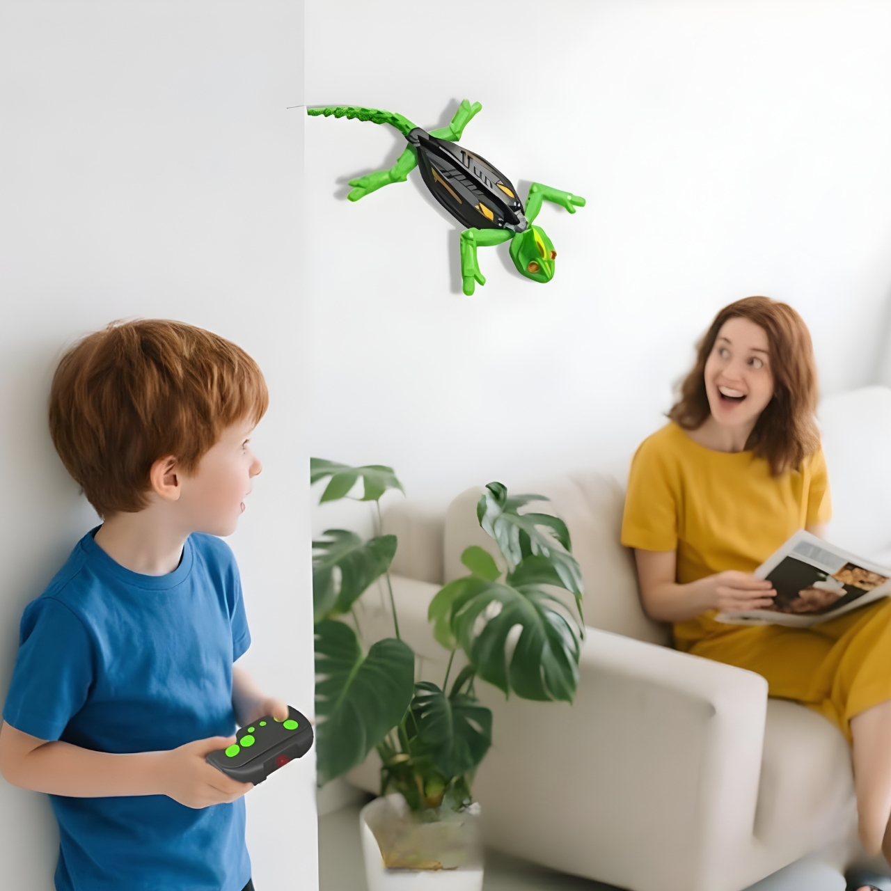 Gecko, daljinski upravljana gušterica koja se penje po podovima i zidovima - Image 9