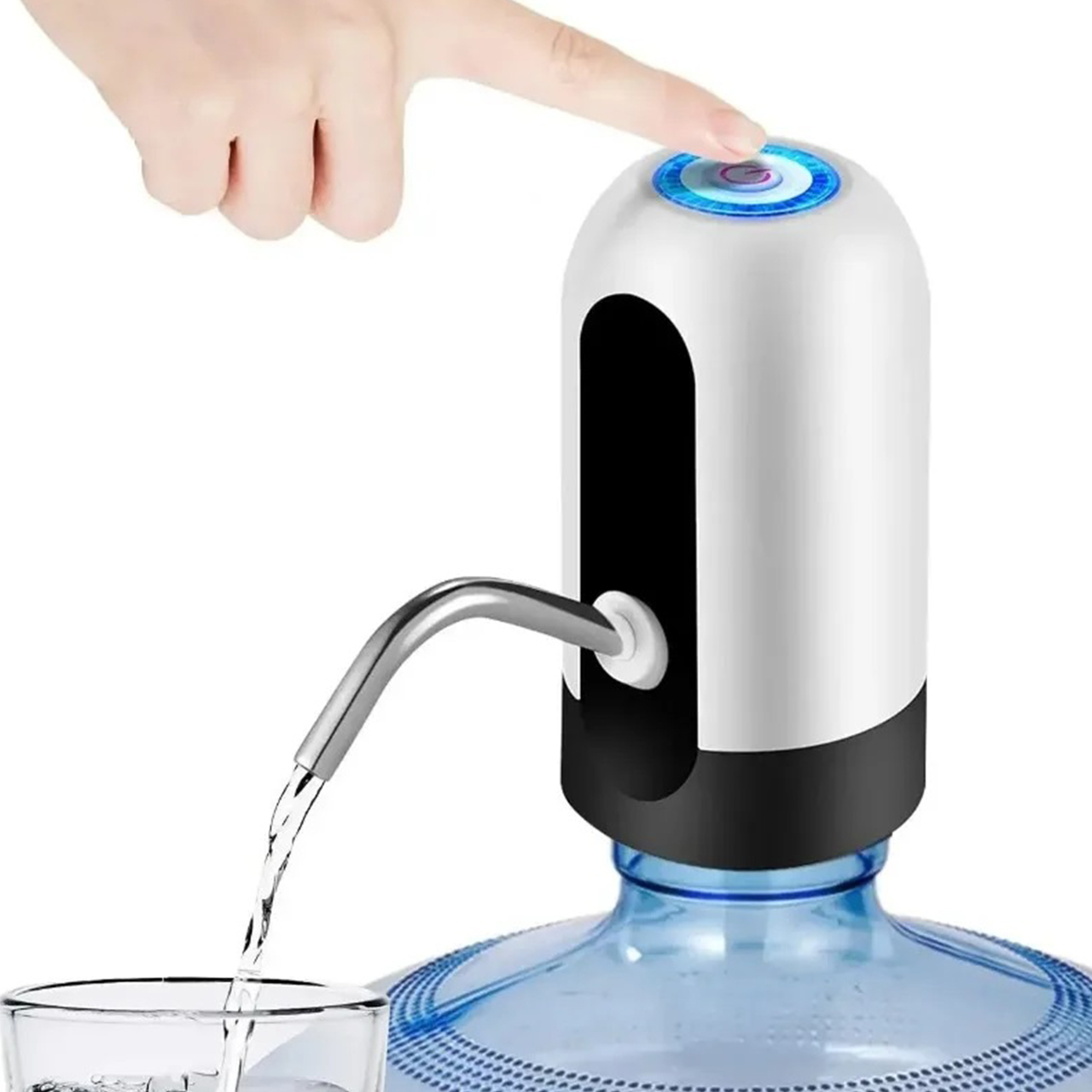 Dozator vode može se pričvrstiti na sve konvencionalne boce (od 1 do 5 litara) s promjerom grla od 5,5 cm!