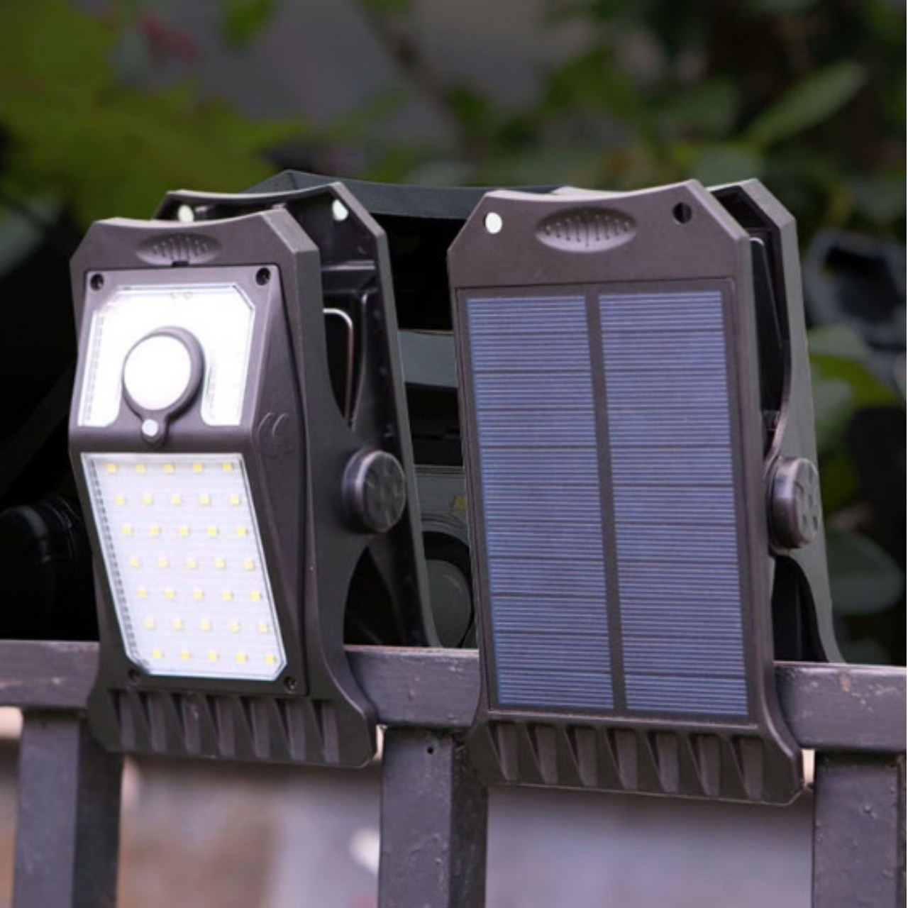 DeckClip, solarno vrtno svjetlo s klipom i senzorom pokreta - Image 1